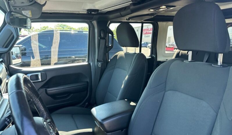 
 Jeep Wrangler full									