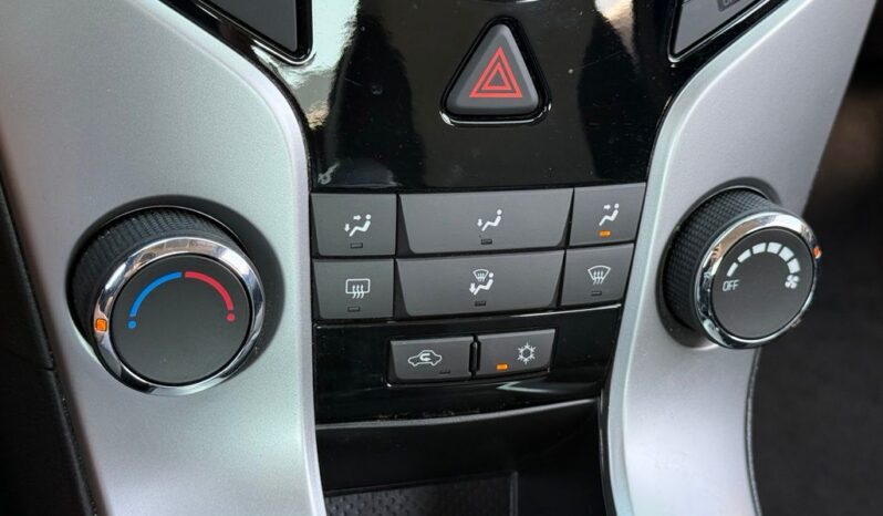 
 Chevrolet Cruze full									