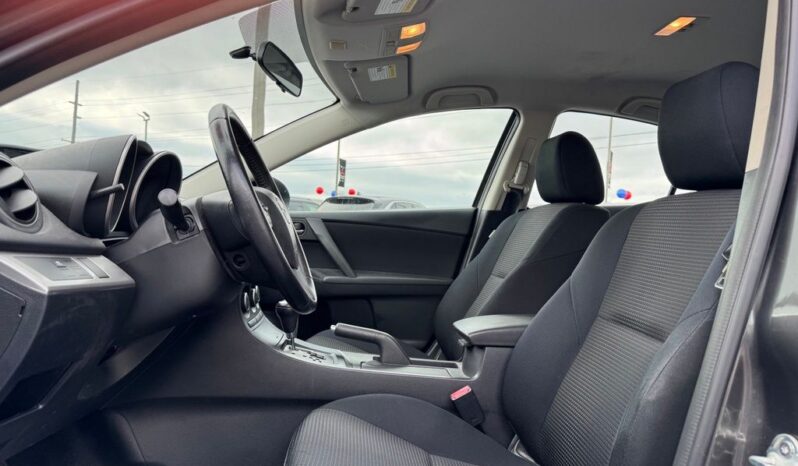
 Mazda Mazda3 full									