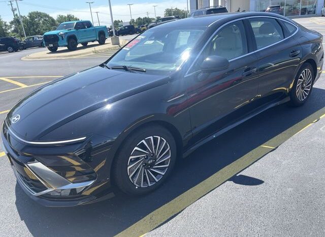 
 Hyundai Sonata Hybrid full									