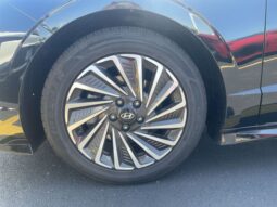 Hyundai Sonata Hybrid full