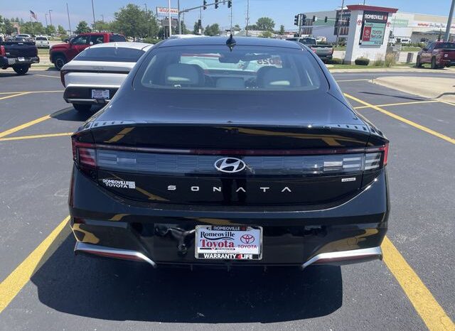 
 Hyundai Sonata Hybrid full									