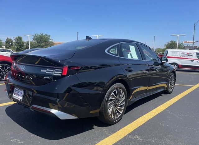 
 Hyundai Sonata Hybrid full									