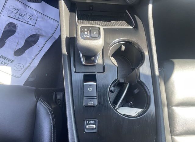 
								Nissan Rogue full									