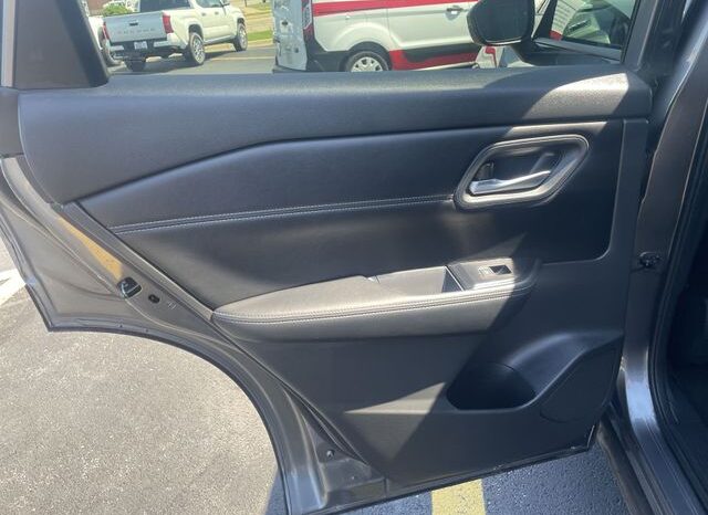 
								Nissan Rogue full									