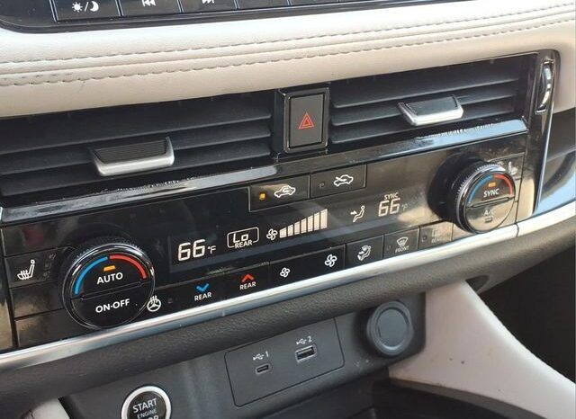 
 Nissan Rogue full									