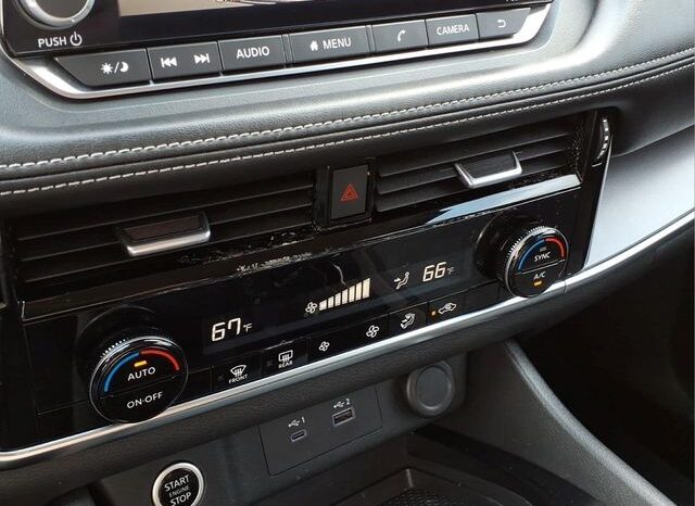 
 Nissan Rogue full									