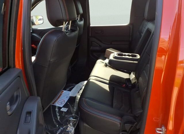 
 Nissan Frontier full									