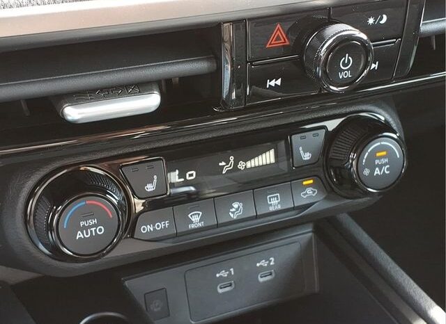 
 Nissan Kicks full									