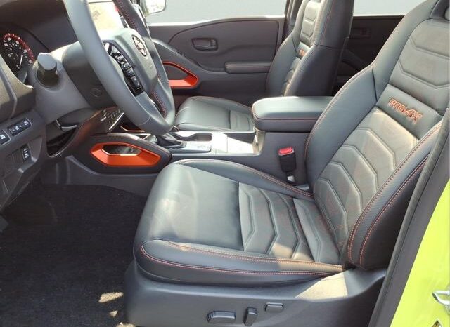 
								Nissan Frontier full									