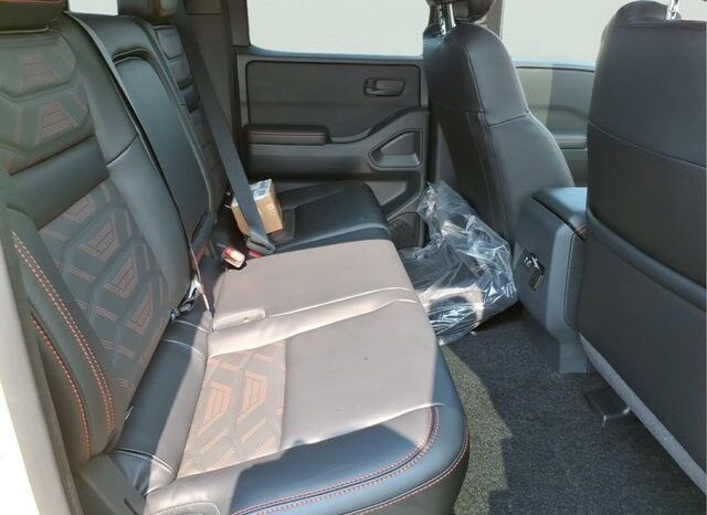 
 Nissan Frontier full									