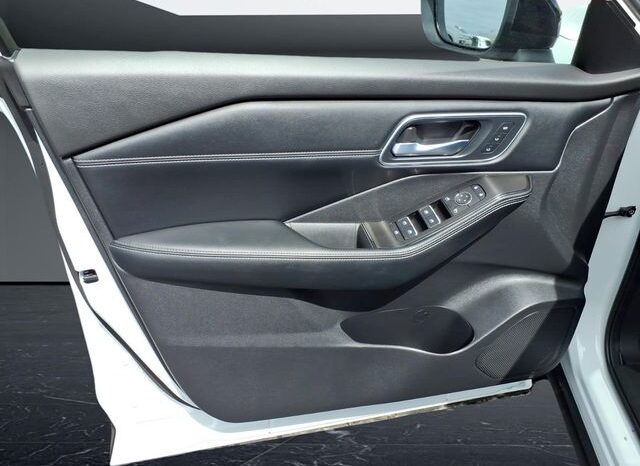 
 Nissan Rogue full									