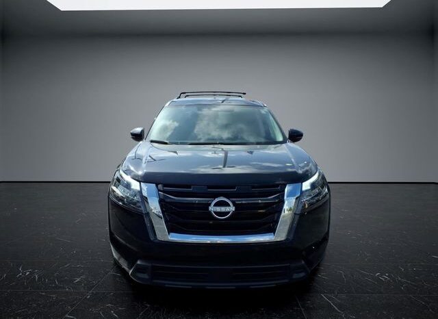 
 Nissan Pathfinder full									