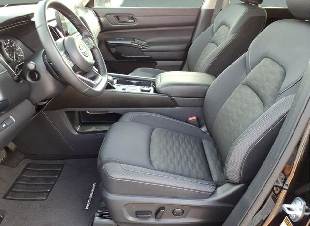 
 Nissan Pathfinder full									