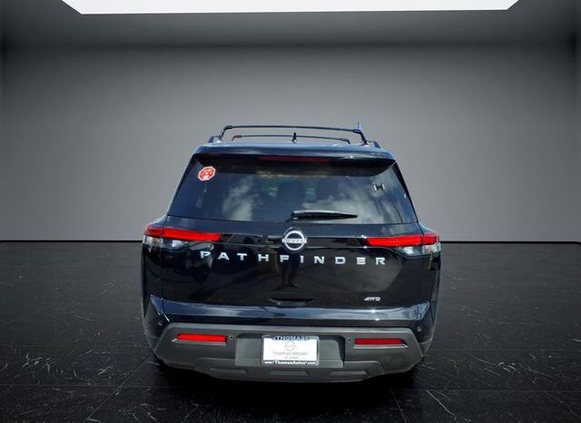 
 Nissan Pathfinder full									