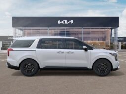 Kia Carnival full