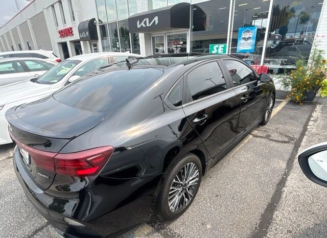 
 Kia Forte full									