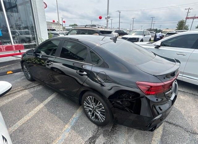 
 Kia Forte full									