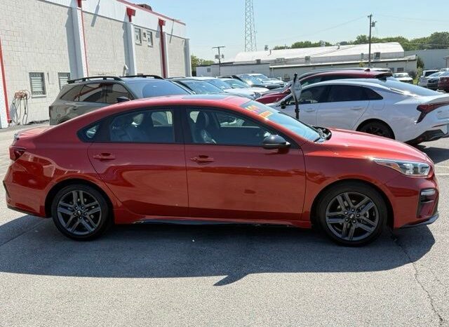
 Kia Forte full									