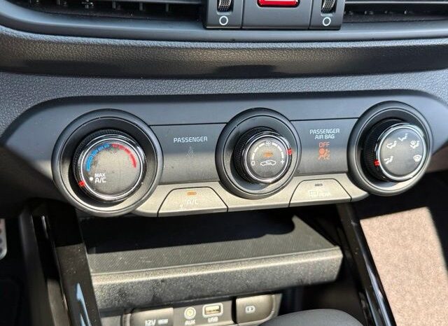 
 Kia Forte full									