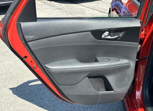 
 Kia Forte full									