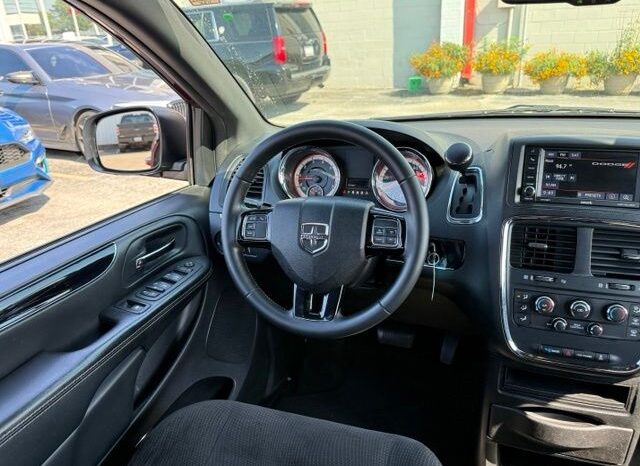 
								Dodge Grand Caravan full									