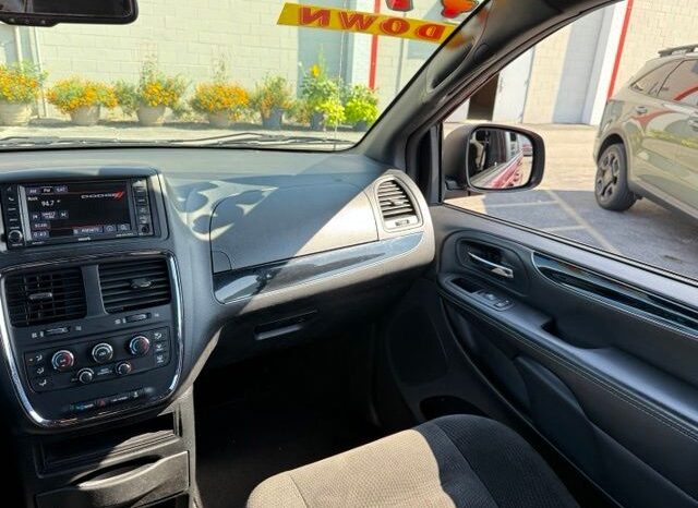 
								Dodge Grand Caravan full									