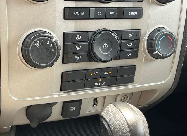
 Ford Escape full									