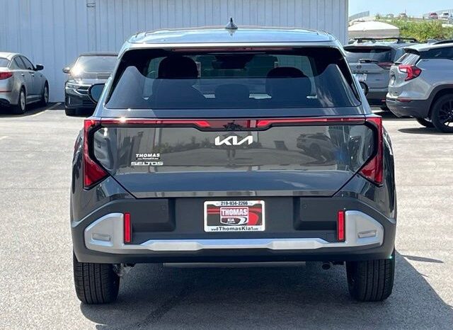 
								Kia Seltos full									