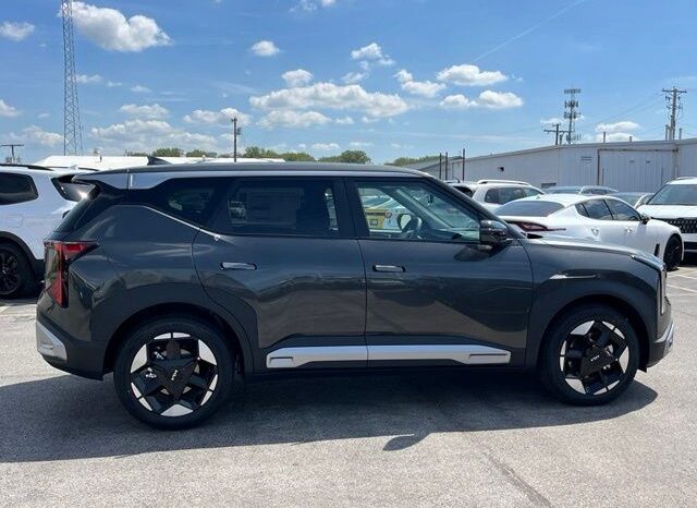 
								Kia Seltos full									