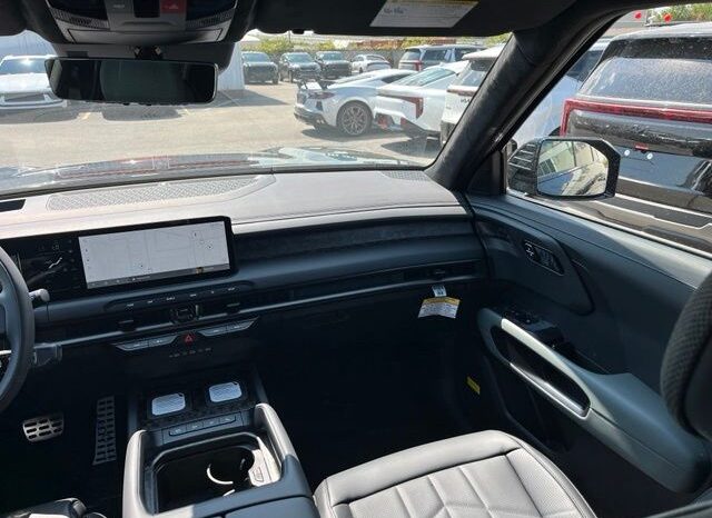 
								Kia Telluride full									