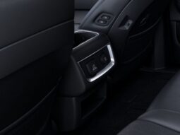 
										Kia Carnival Hybrid full									