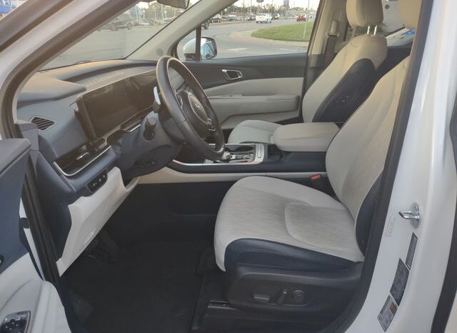 
 Kia Carnival Hybrid full									