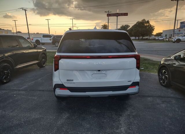 
 Kia Carnival Hybrid full									