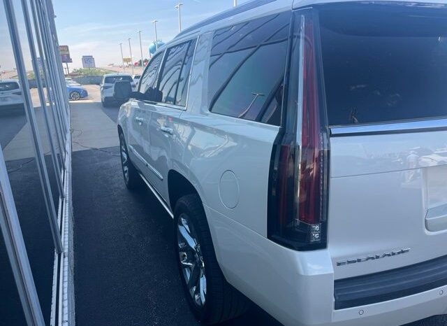 
 Cadillac Escalade full									