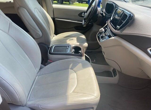
 Chrysler Pacifica full									