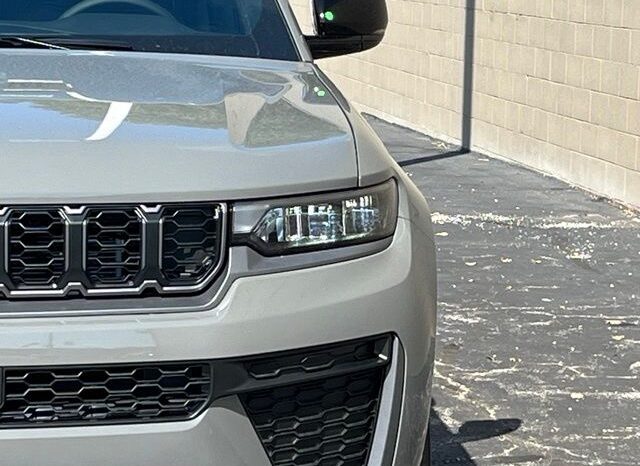 
								Jeep Grand Cherokee full									