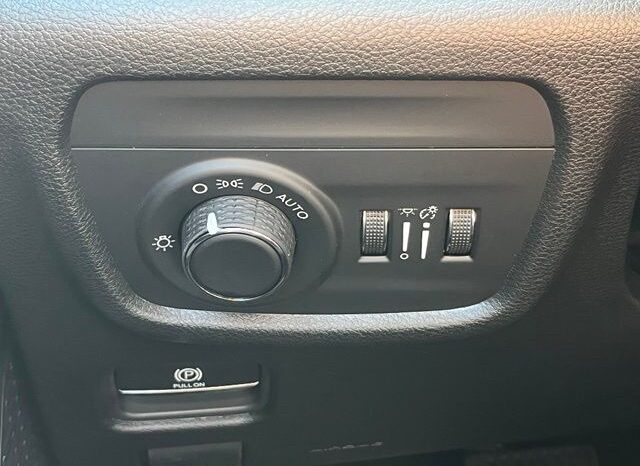 
								Jeep Grand Cherokee full									