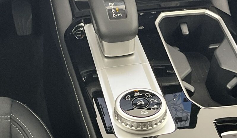 
								Mitsubishi Outlander full									
