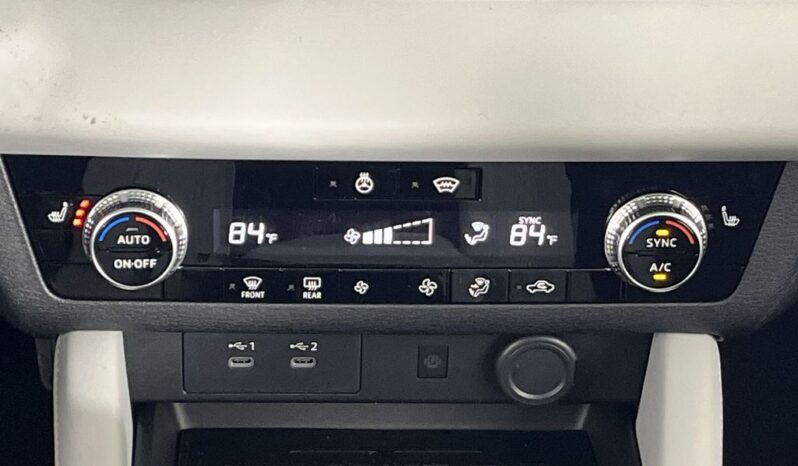
 Mitsubishi Outlander full									