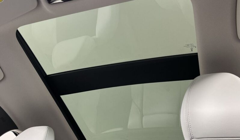 
 Mitsubishi Outlander full									