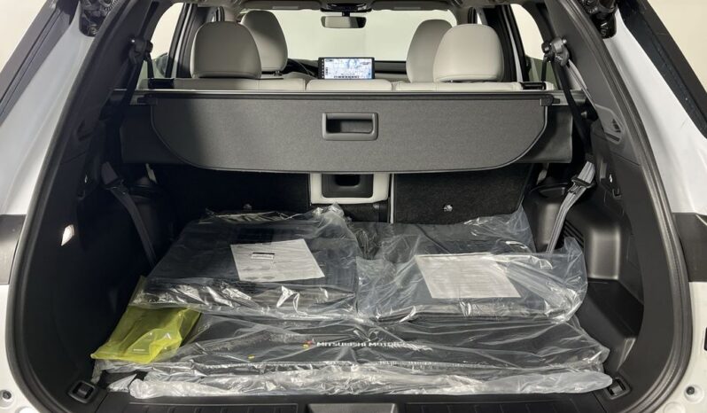 
 Mitsubishi Outlander full									