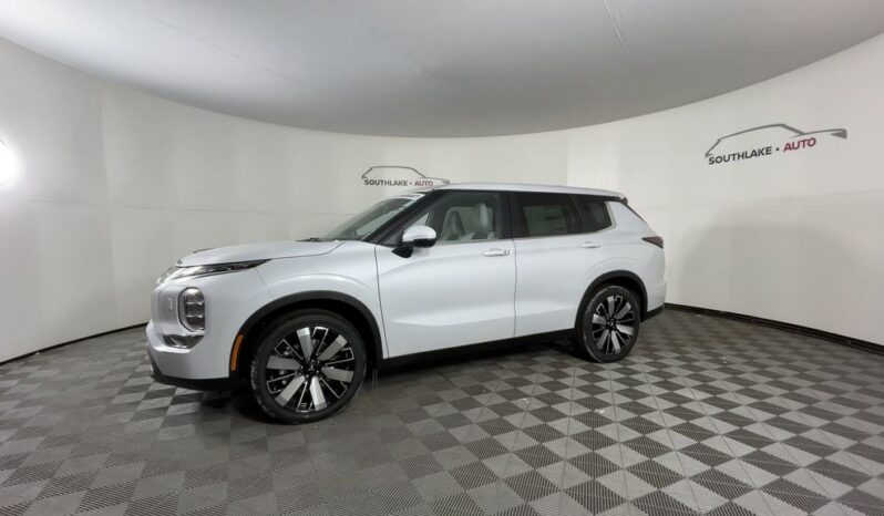 
 Mitsubishi Outlander full									