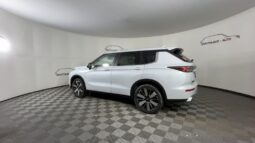 
 Mitsubishi Outlander full									