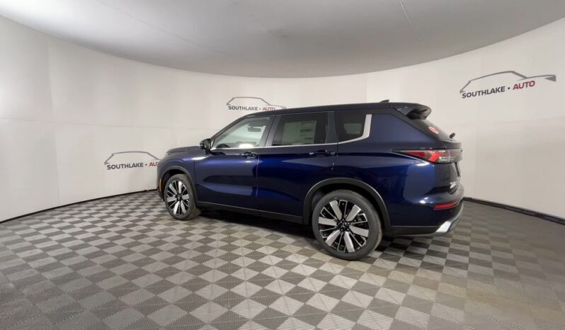 
 Mitsubishi Outlander full									