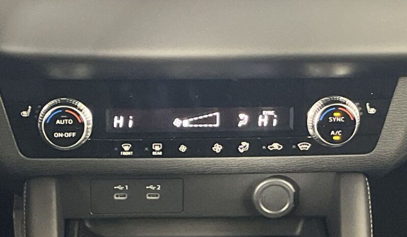
 Mitsubishi Outlander full									