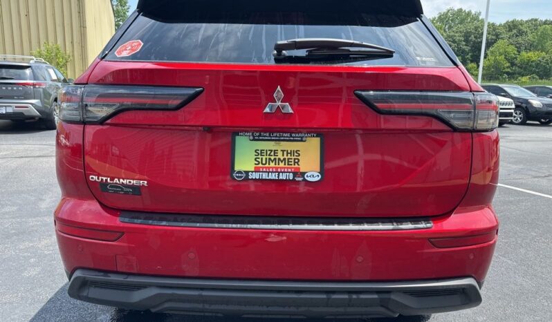 
 Mitsubishi Outlander full									