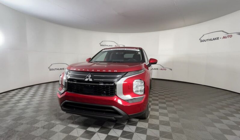 
 Mitsubishi Outlander full									