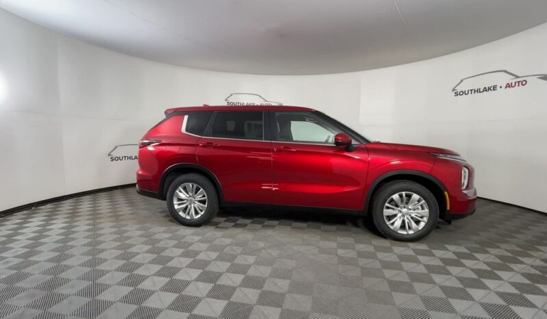 
 Mitsubishi Outlander full									