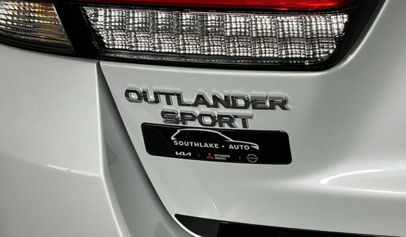 
 Mitsubishi Outlander Sport full									